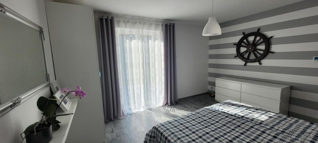Apartament Formoza กดิเนีย ภายนอก รูปภาพ